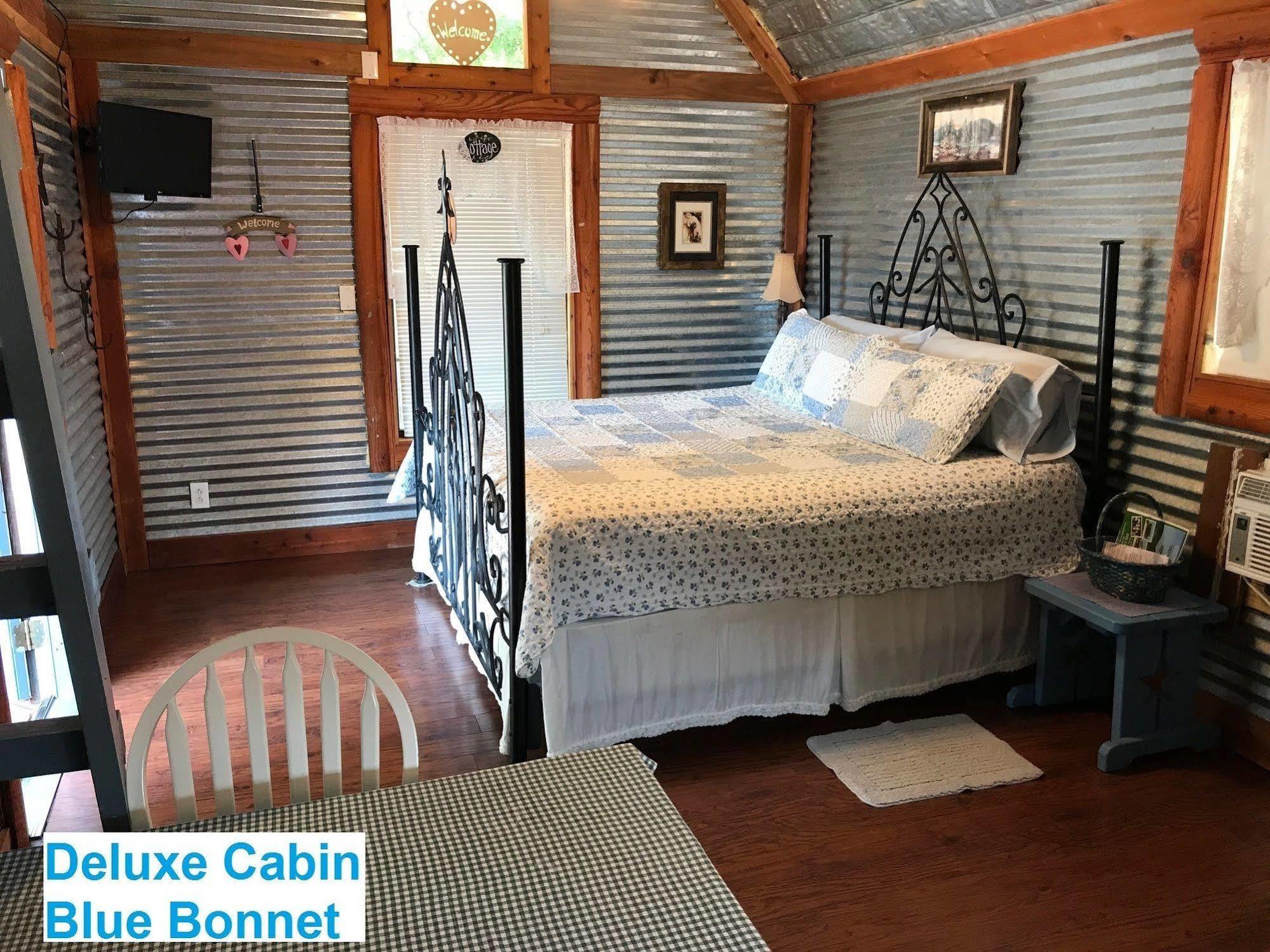 Top Of The Hill Rv Resort & Cabins Waring Exteriér fotografie