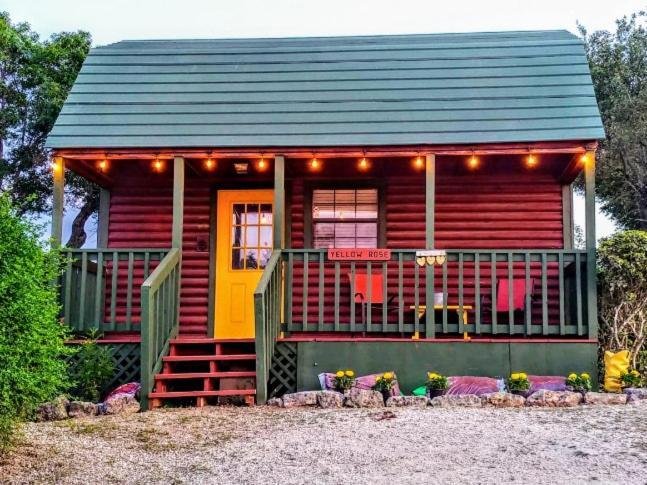 Top Of The Hill Rv Resort & Cabins Waring Exteriér fotografie